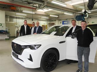 Kraftfahrzeuginnung Bergisches Land erhält Mazda CX-60 für Schulungszwecke 